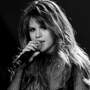 Meet your Posher, Monica